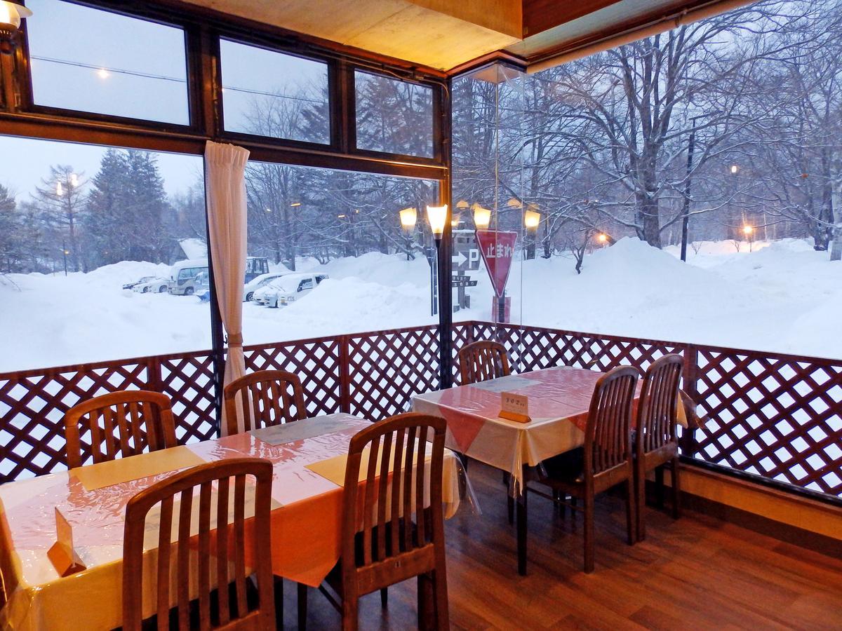 Okunikko Park Lodge Miyama Экстерьер фото